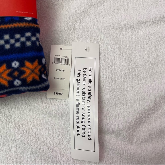 NWT! Baby Gap Two Piece Long Sleeve Fleece Pajama set 5years toddler - Picture 7 of 7